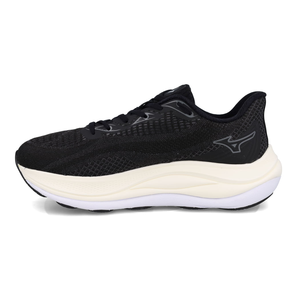 Tênis Mizuno Wave Skyway Masculino Preto vista lateral destacando design moderno e suporte estrutural